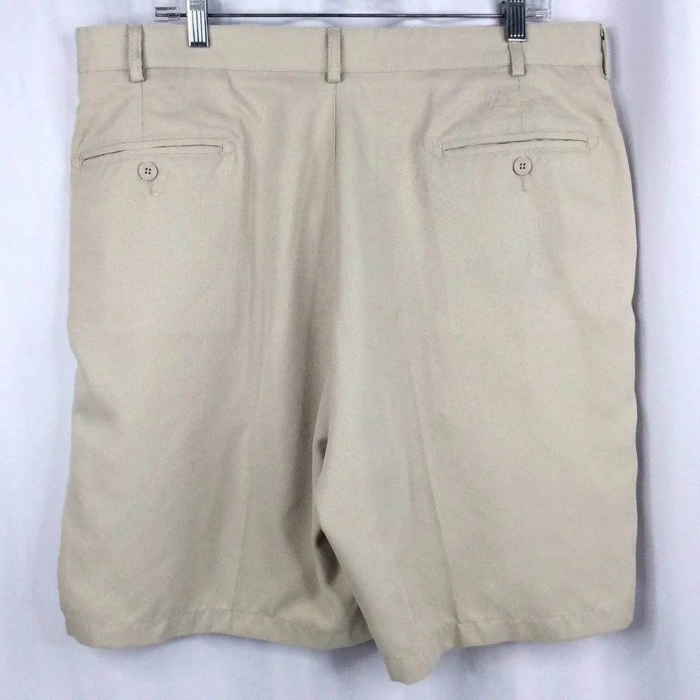 Walter Hagen Pleated Golf Shorts Men's Size 40 Beige Bermuda